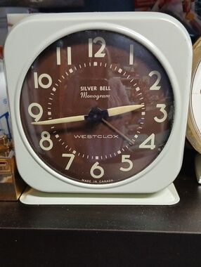 Mid Century Modern Wesctox wind-up alarm clock